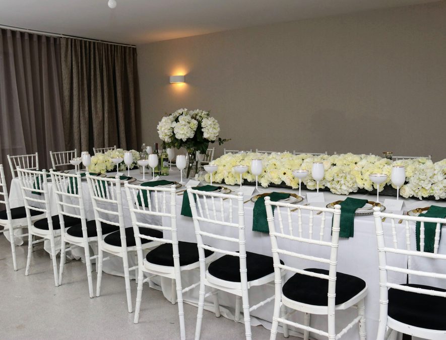 Chiavari Chairs White